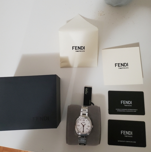Fendi Silver Watch - Picture 3 of 9